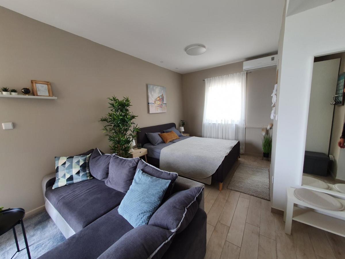 Apartment Danijela Novalja Dış mekan fotoğraf