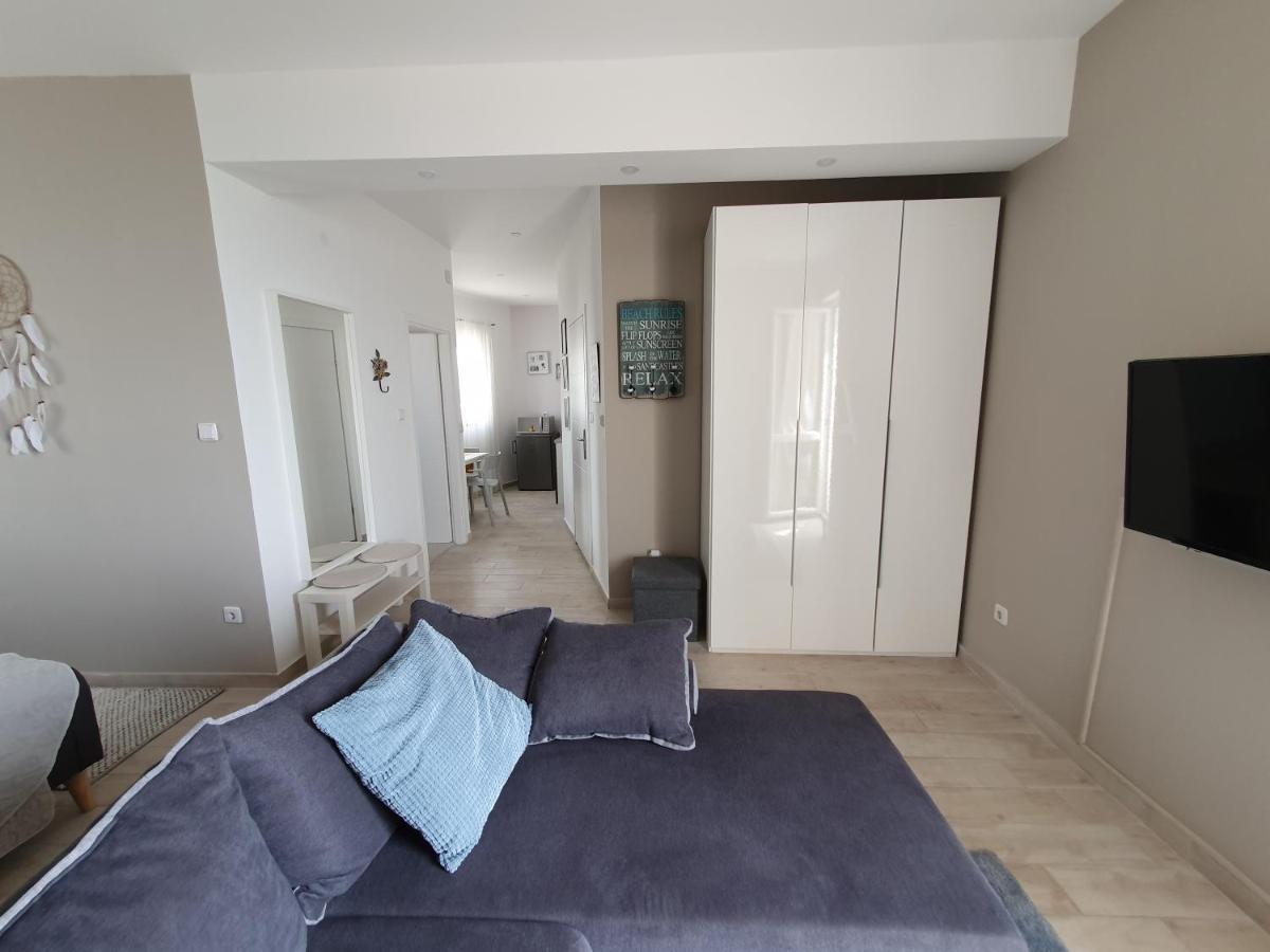 Apartment Danijela Novalja Dış mekan fotoğraf